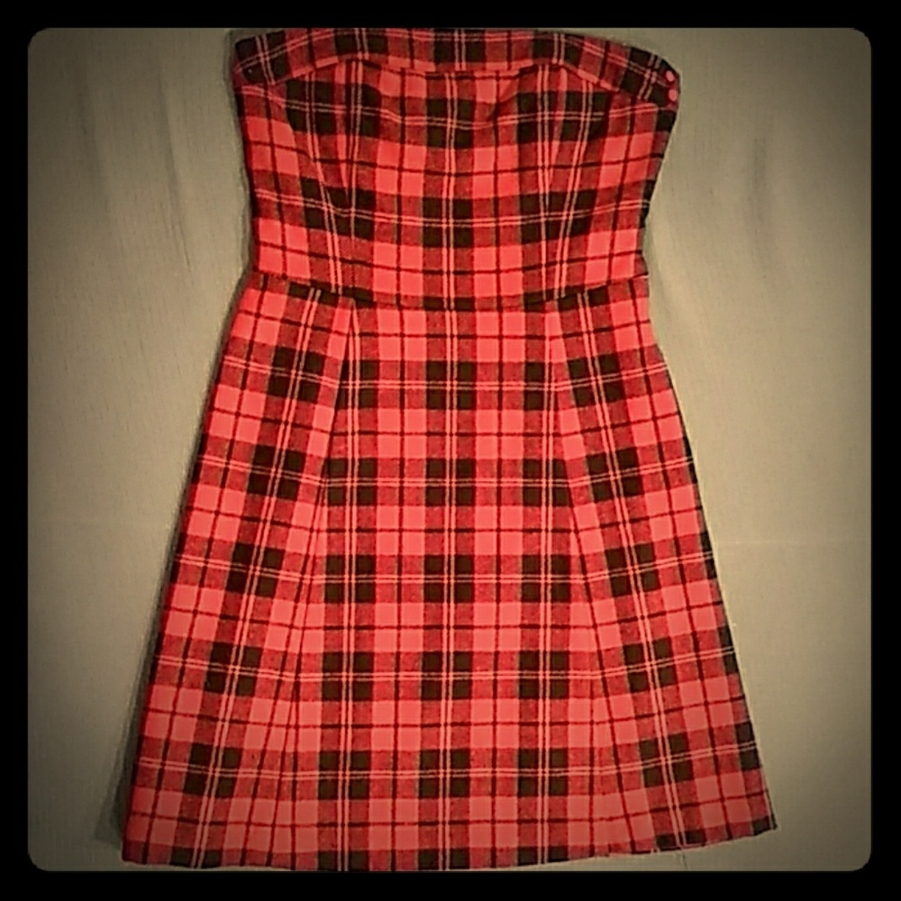 Red plaid strapless dress
